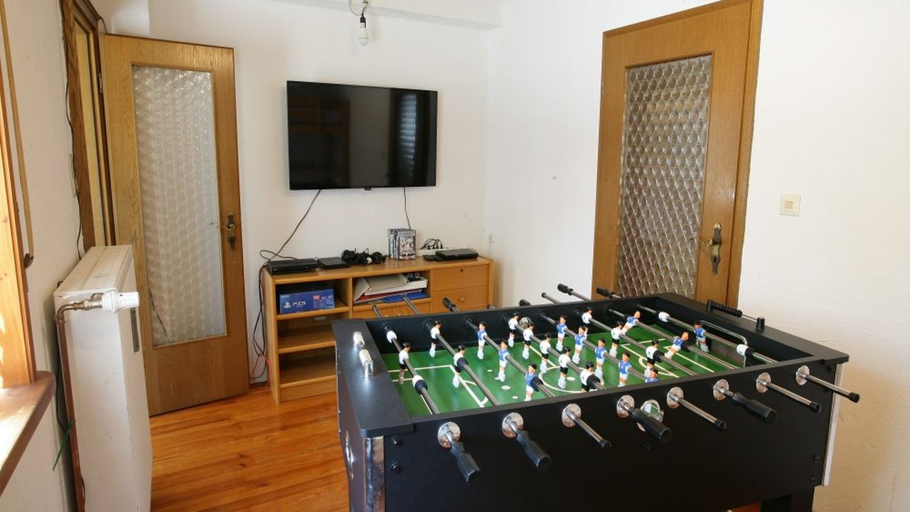 Spielekonsolen im Schlafzimmer im Erdgeschoss Spielekonsolen im Schlafzimmer im Erdgeschoss